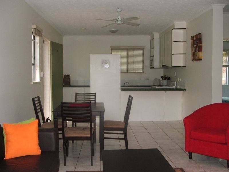 2/60-62 Mudlo Street, Port Douglas QLD 4877