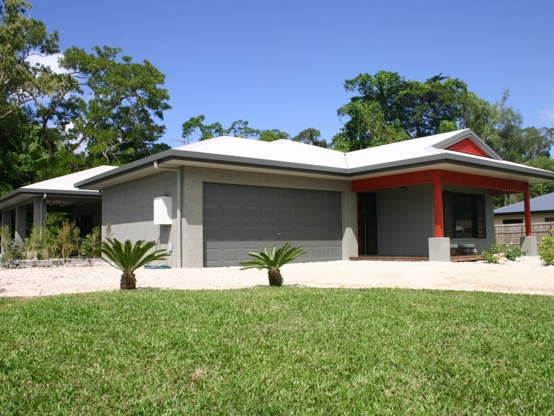 12 White Oak Avenue, Mossman QLD 4873