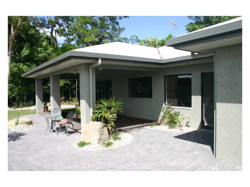 12 White Oak Avenue, Mossman QLD 4873