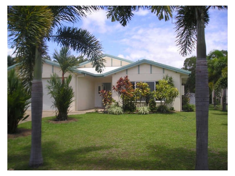 16 Albatross Close, Cooya Beach QLD 4873