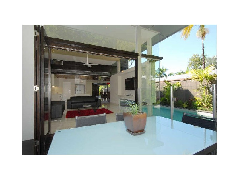 Port Douglas QLD 4877
