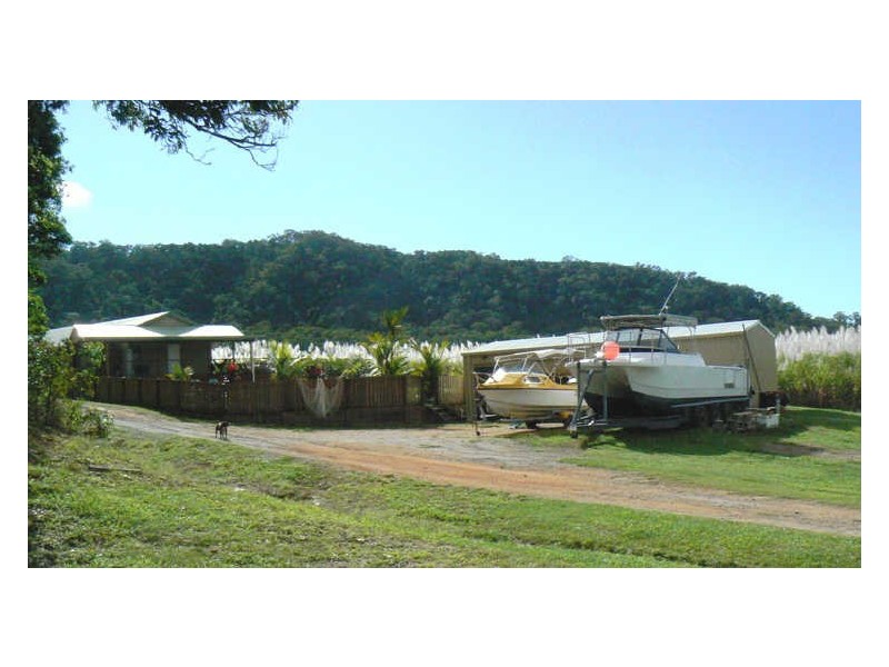 Miallo QLD 4873