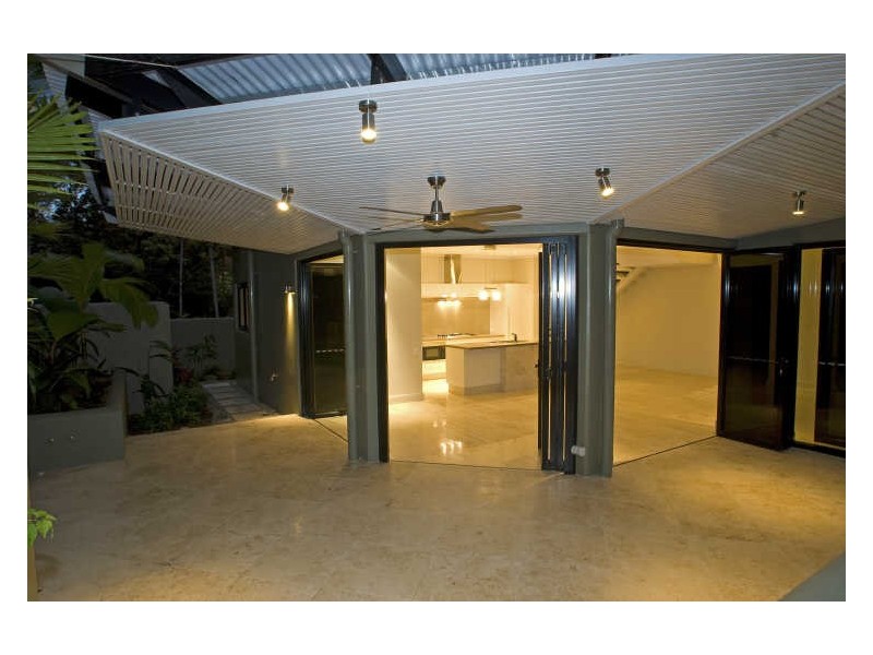 Port Douglas QLD 4877