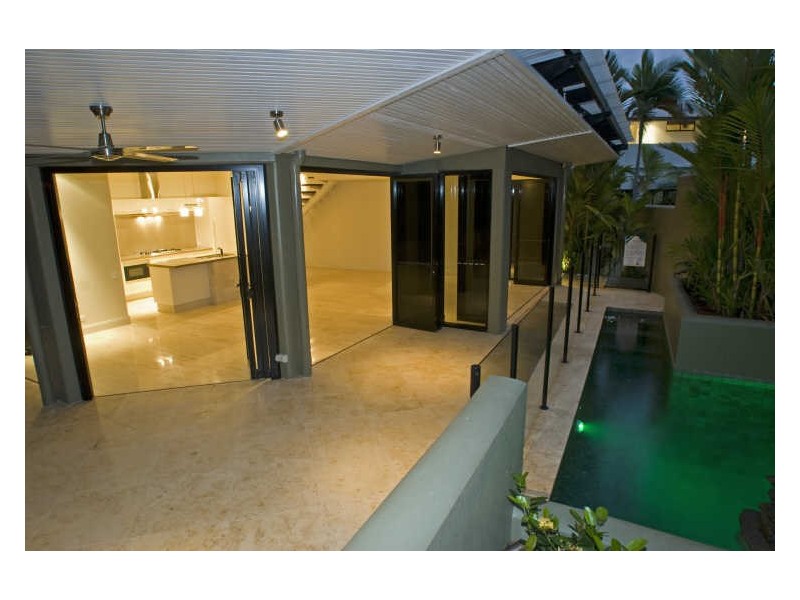 Port Douglas QLD 4877