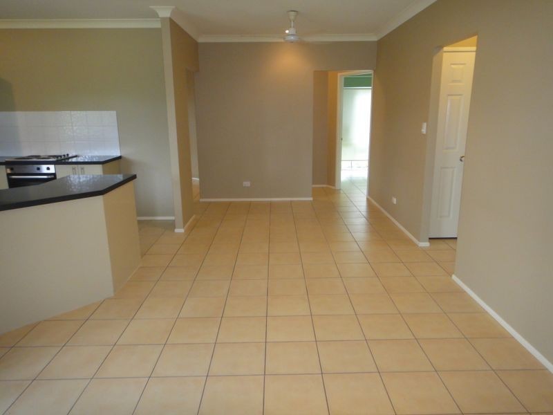 27 Allamanda Street, Cooya Beach QLD 4873