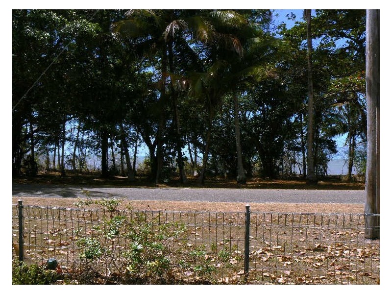 Cooya Beach QLD 4873