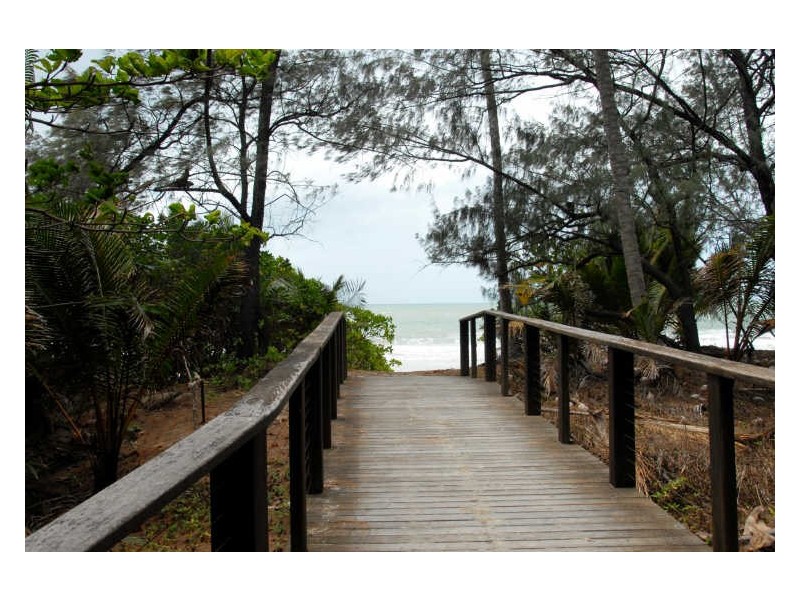 Port Douglas QLD 4877