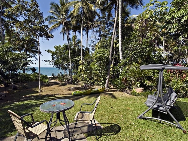 Port Douglas QLD 4877