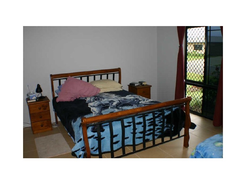 4 Satinash Street, Mossman QLD 4873