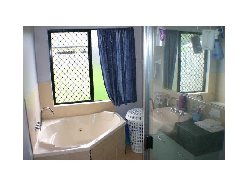 4 Satinash Street, Mossman QLD 4873