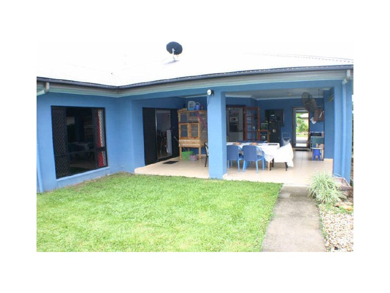 4 Satinash Street, Mossman QLD 4873