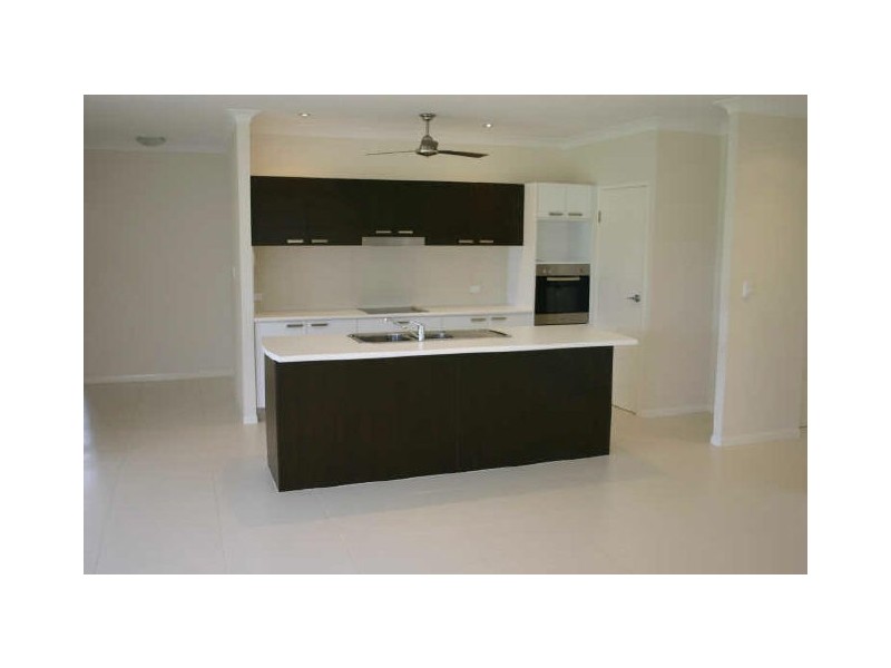 25 Forest Glen Road, Mossman QLD 4873
