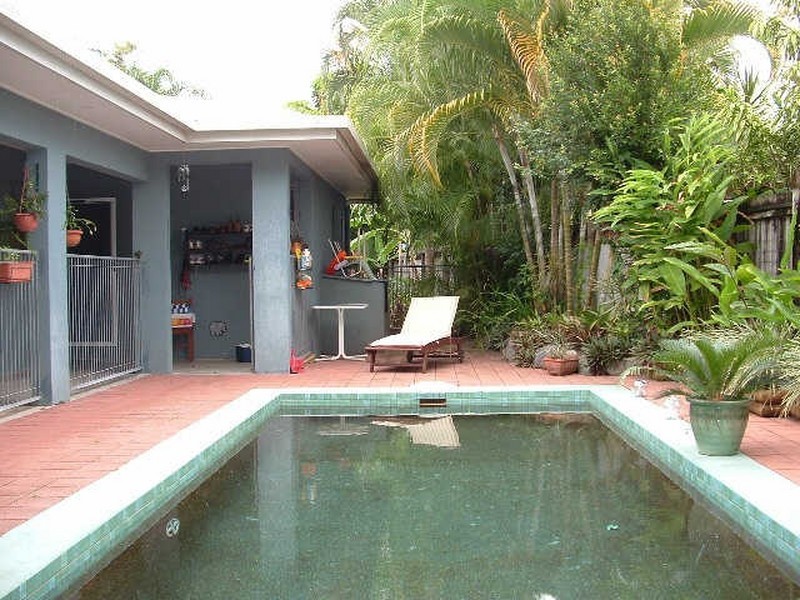 8 Thooleer Close, Cooya Beach QLD 4873