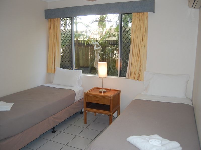 Port Douglas QLD 4877