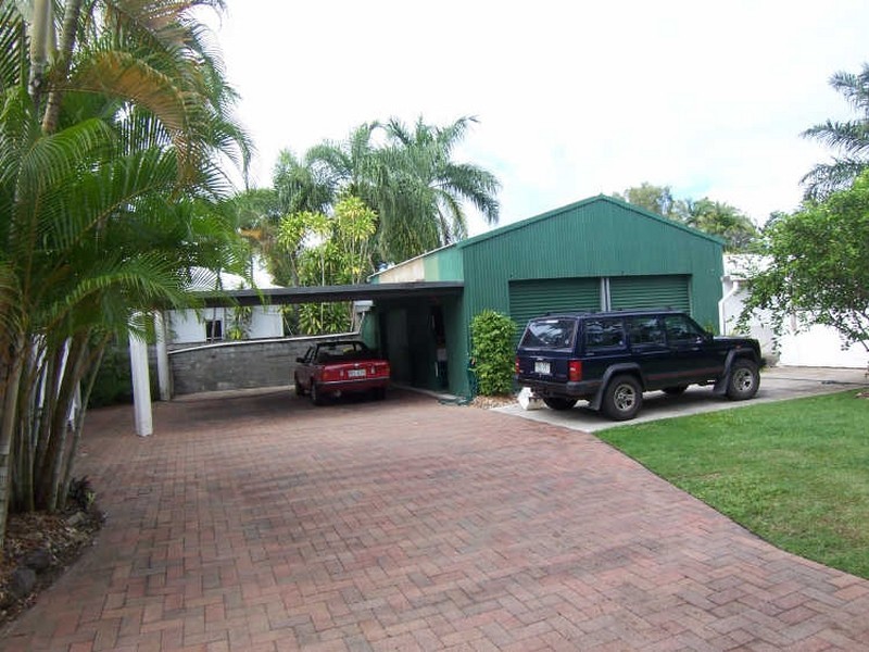 Port Douglas QLD 4877