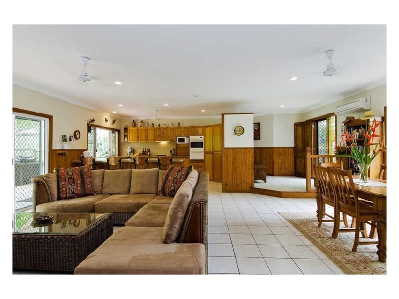 8 Barka Close, Cape Tribulation QLD 4873