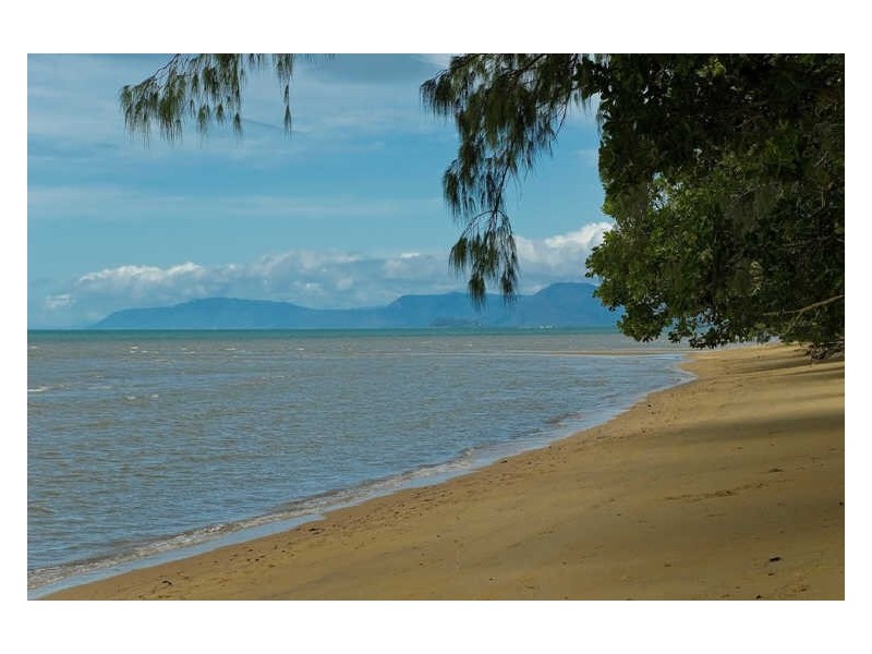 8 Barka Close, Cape Tribulation QLD 4873