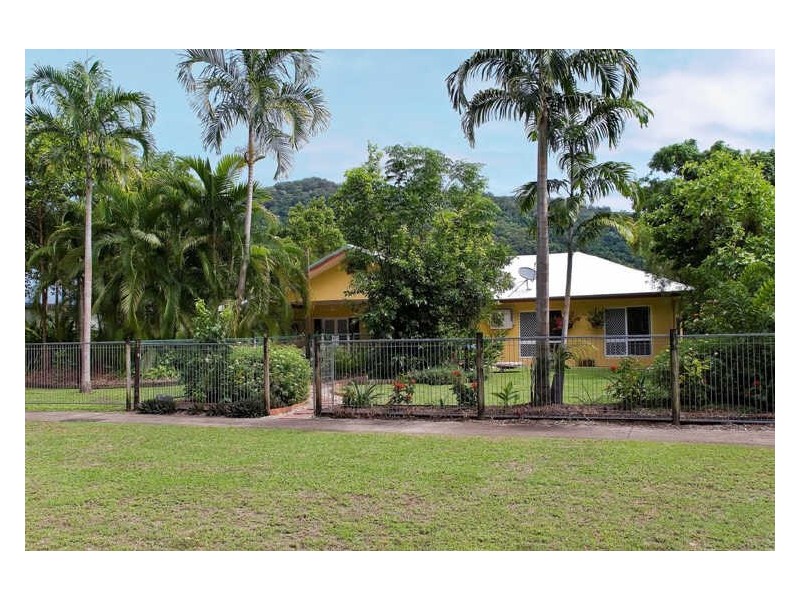 8 Barka Close, Cape Tribulation QLD 4873
