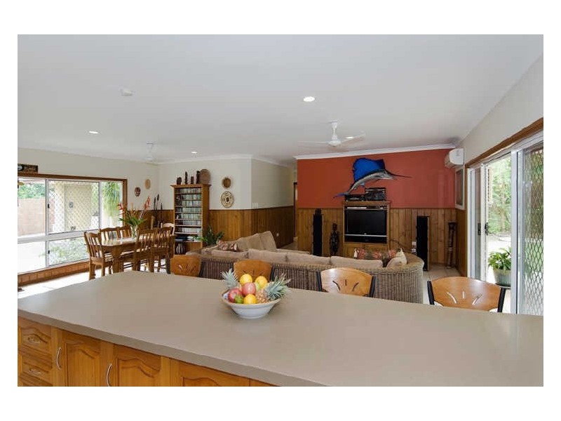 8 Barka Close, Cape Tribulation QLD 4873