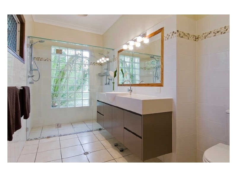 8 Barka Close, Cape Tribulation QLD 4873