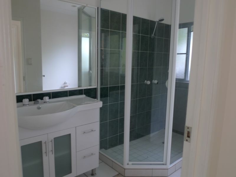 4 Thooleer Close, Cooya Beach QLD 4873