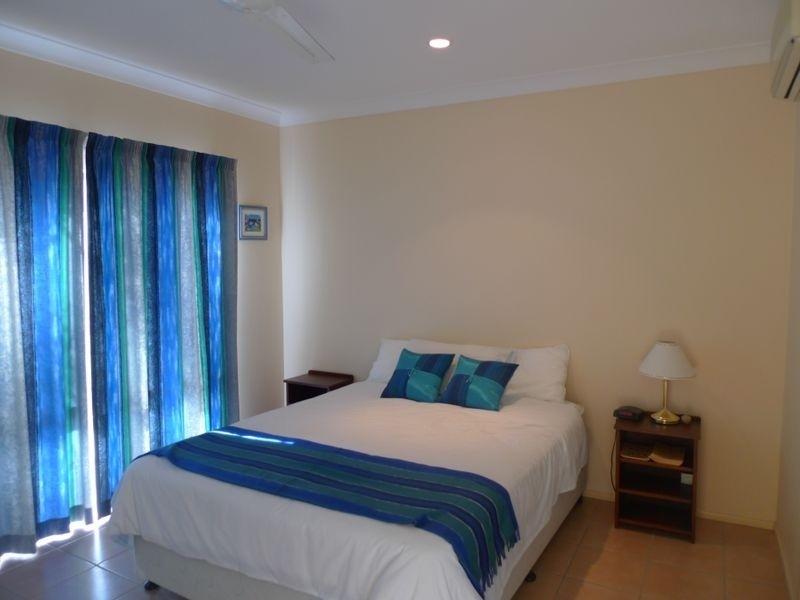 Port Douglas QLD 4877