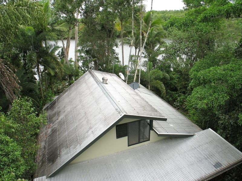 61 Cape Tribulation Road, Daintree QLD 4873