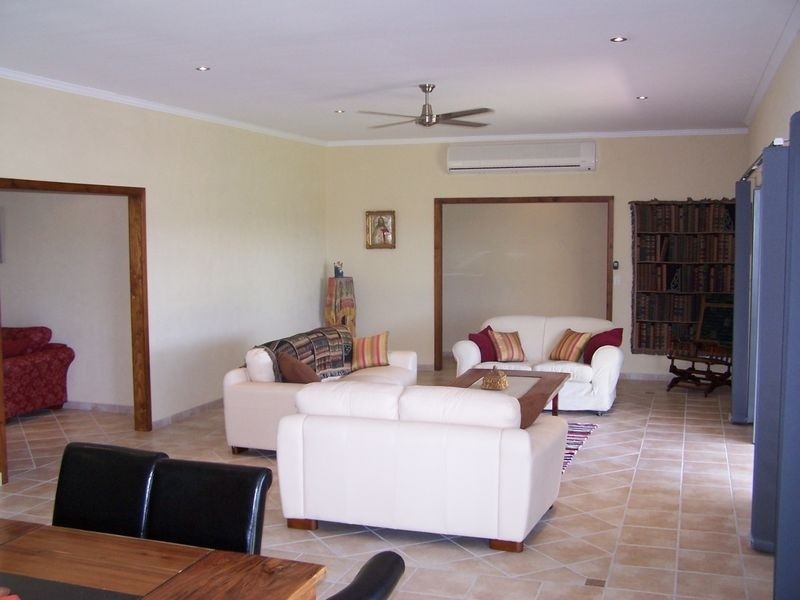 1 Sunbird Close, Port Douglas QLD 4877