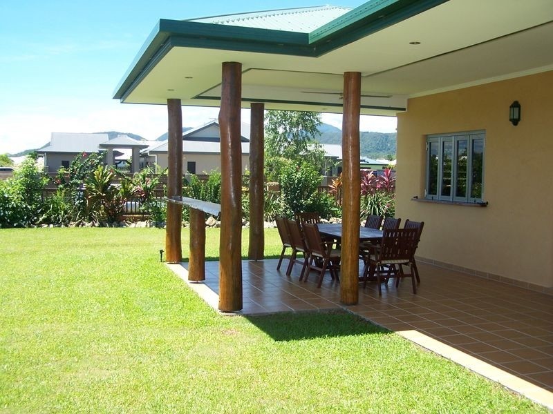 1 Sunbird Close, Port Douglas QLD 4877