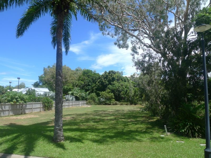 22/ Beachfront Mirage, Port Douglas QLD 4877