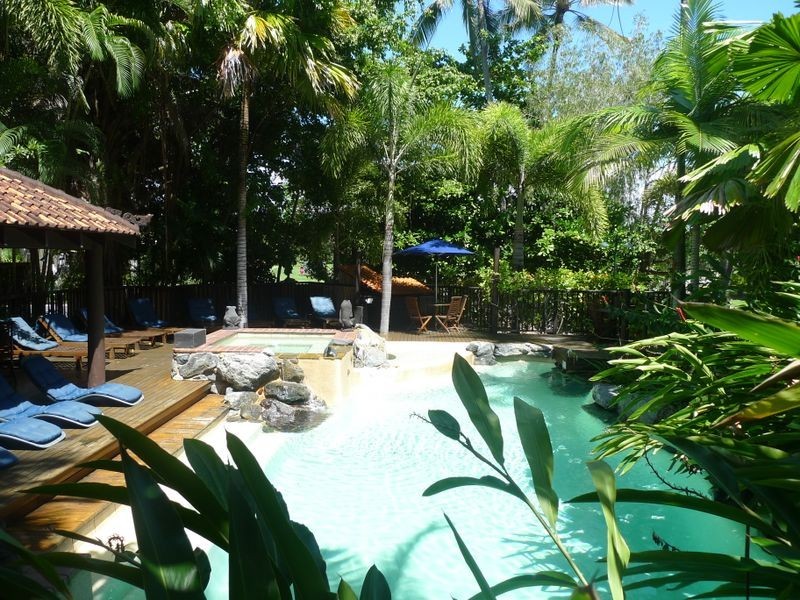 16 Hibiscus Gardens, Port Douglas QLD 4877