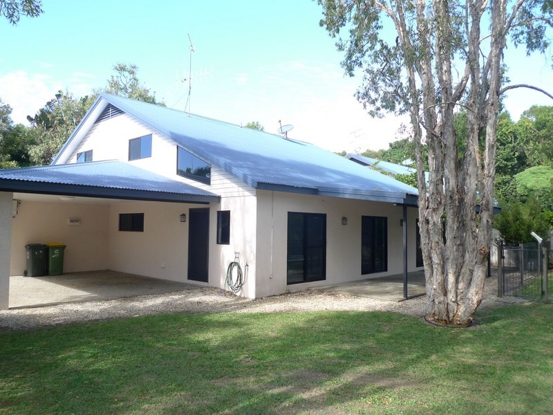 10 Fronds on Nautilus, Port Douglas QLD 4877