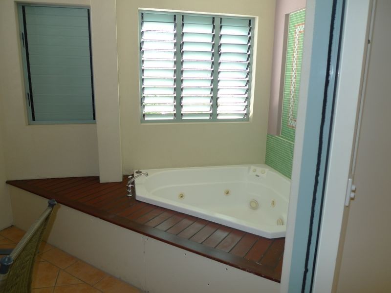 Unit 20 Mantra in the Village, Port Douglas QLD 4877