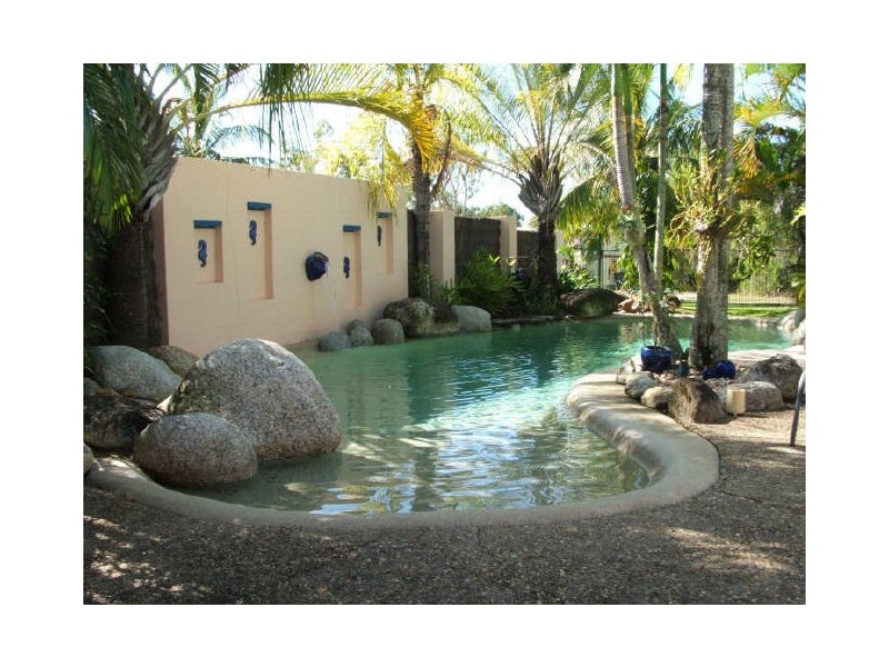 17 OPAL STREET, Port Douglas QLD 4877