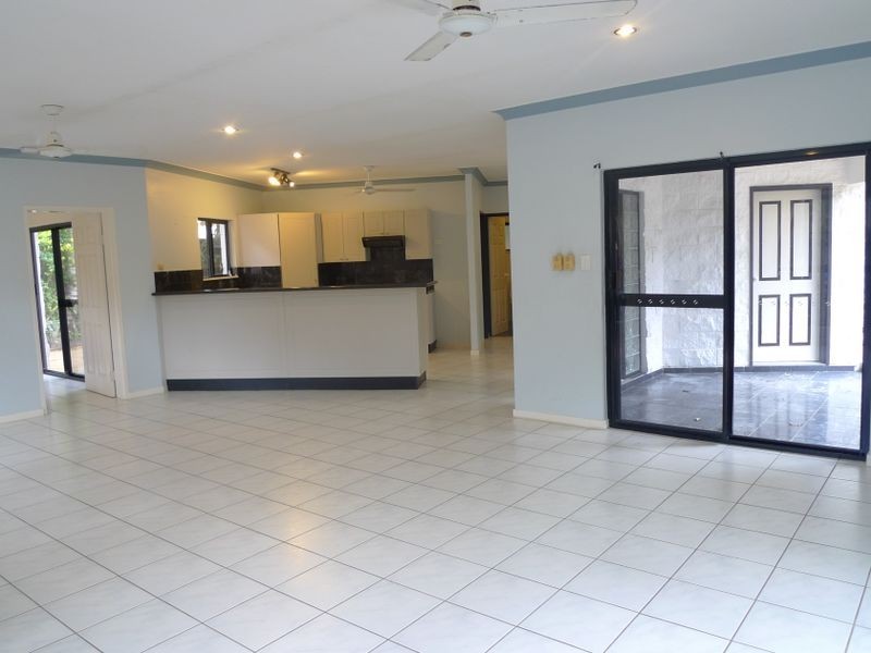6 Allamanda Street, Cooya Beach QLD 4873