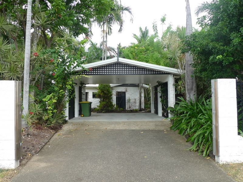 6 Allamanda Street, Cooya Beach QLD 4873