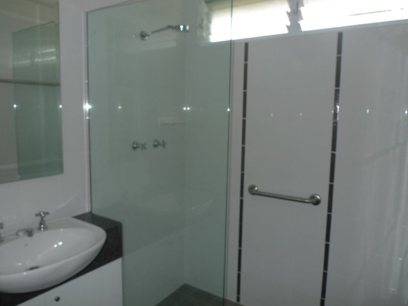 3 Pringle Street, Mossman QLD 4873