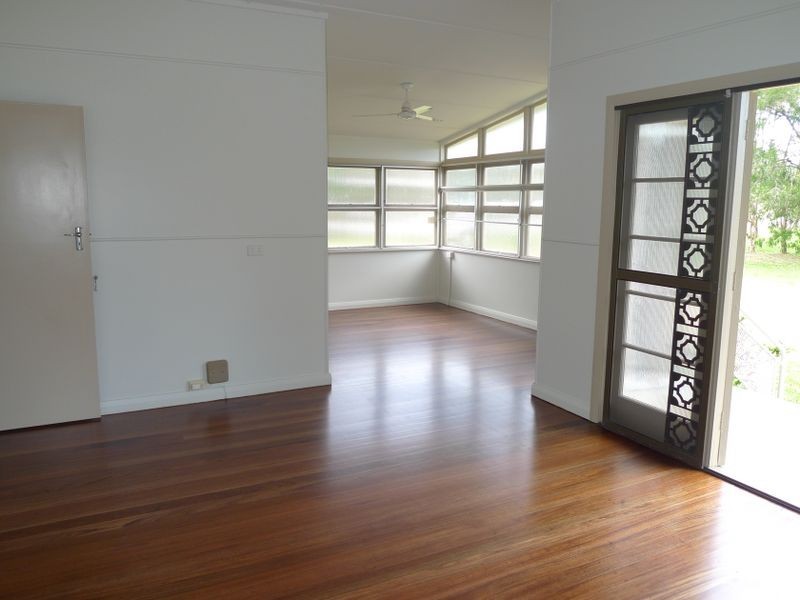 3 Pringle Street, Mossman QLD 4873