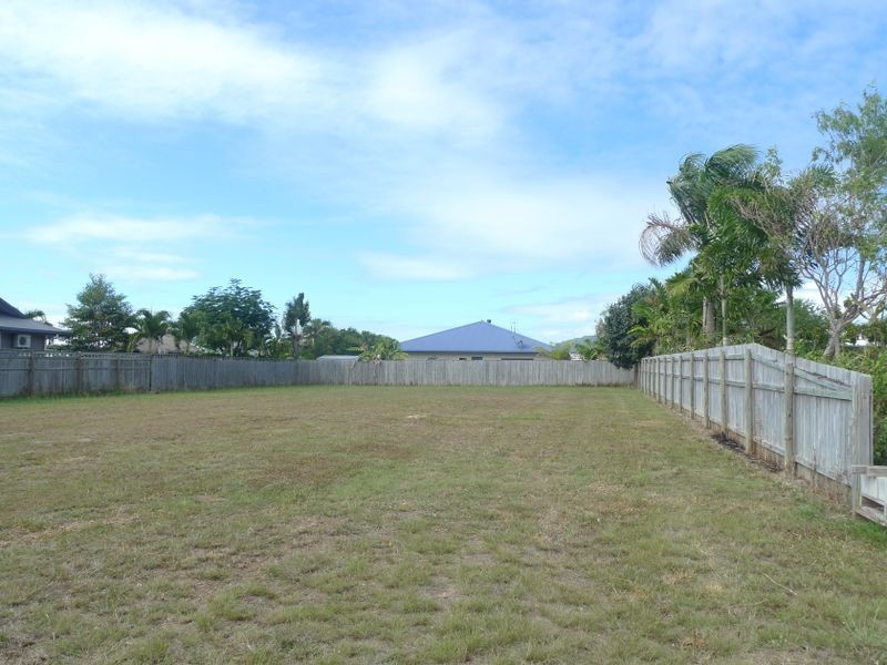 4 Sunbird Close, Port Douglas QLD 4877