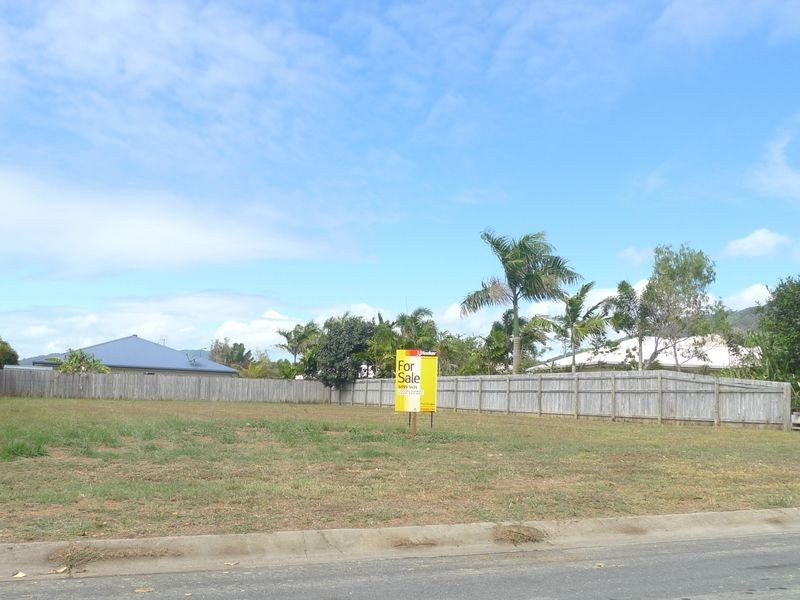 4 Sunbird Close, Port Douglas QLD 4877