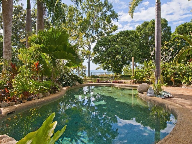 14 Toll Gate Road Oak Beach, Port Douglas QLD 4877