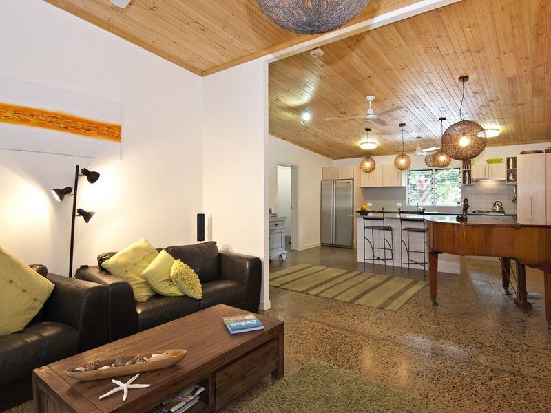 14 Toll Gate Road Oak Beach, Port Douglas QLD 4877