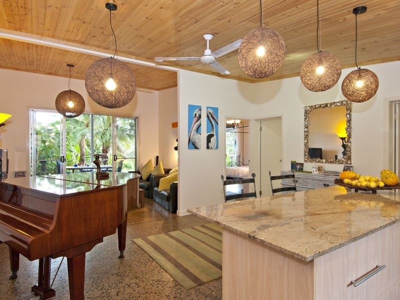 14 Toll Gate Road Oak Beach, Port Douglas QLD 4877
