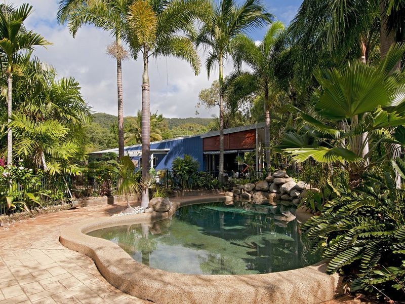 14 Toll Gate Road Oak Beach, Port Douglas QLD 4877