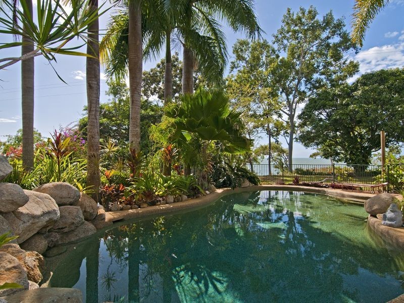 14 Toll Gate Road Oak Beach, Port Douglas QLD 4877