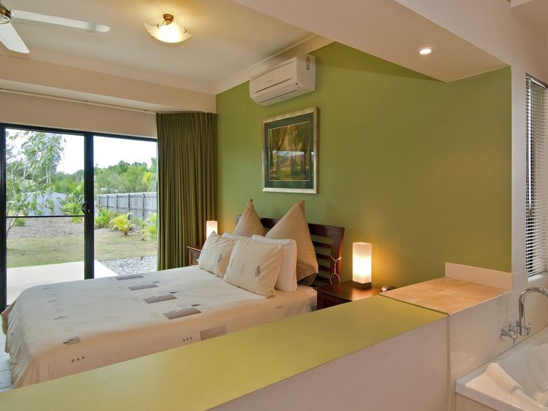 61 Endeavour Street, Port Douglas QLD 4877