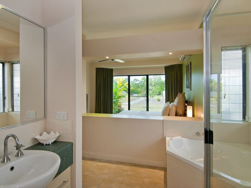 61 Endeavour Street, Port Douglas QLD 4877