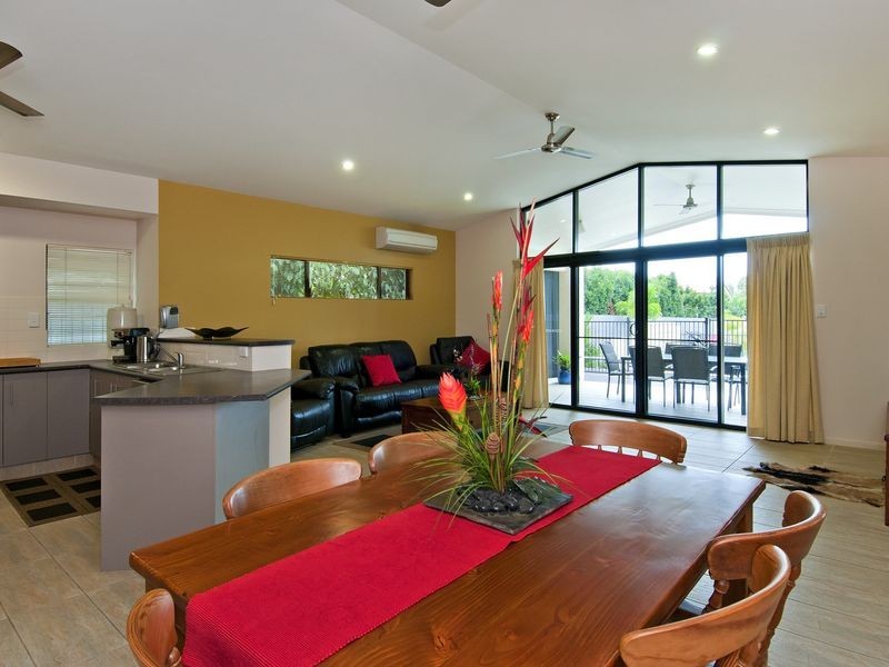 61 Endeavour Street, Port Douglas QLD 4877