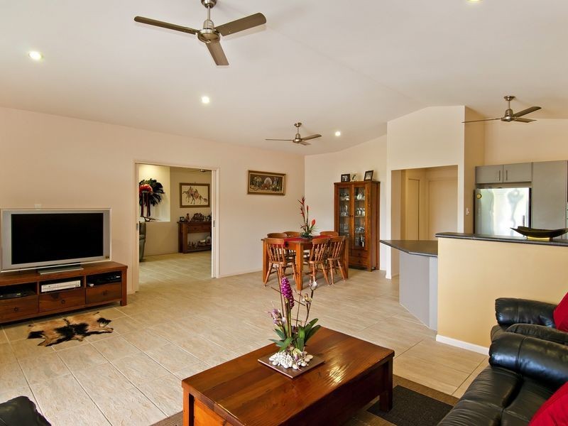 61 Endeavour Street, Port Douglas QLD 4877