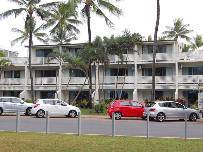 214 Beachfront Terraces, Port Douglas QLD 4877